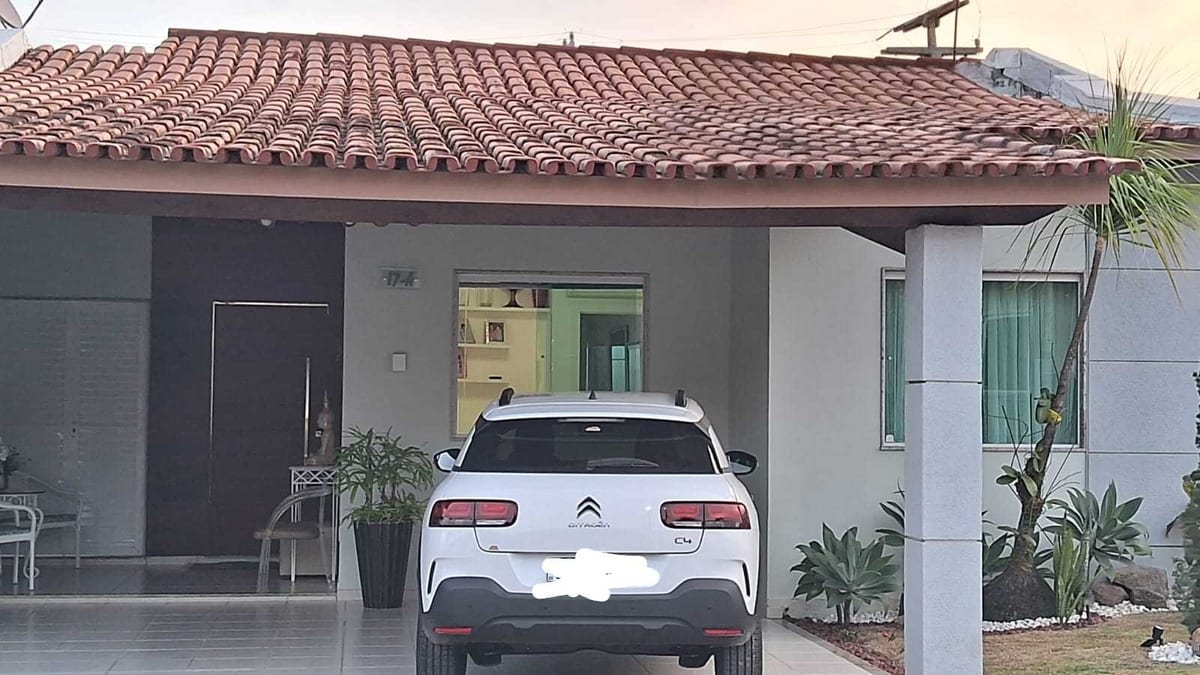 Casa em Baraúna, Feira de Santana.