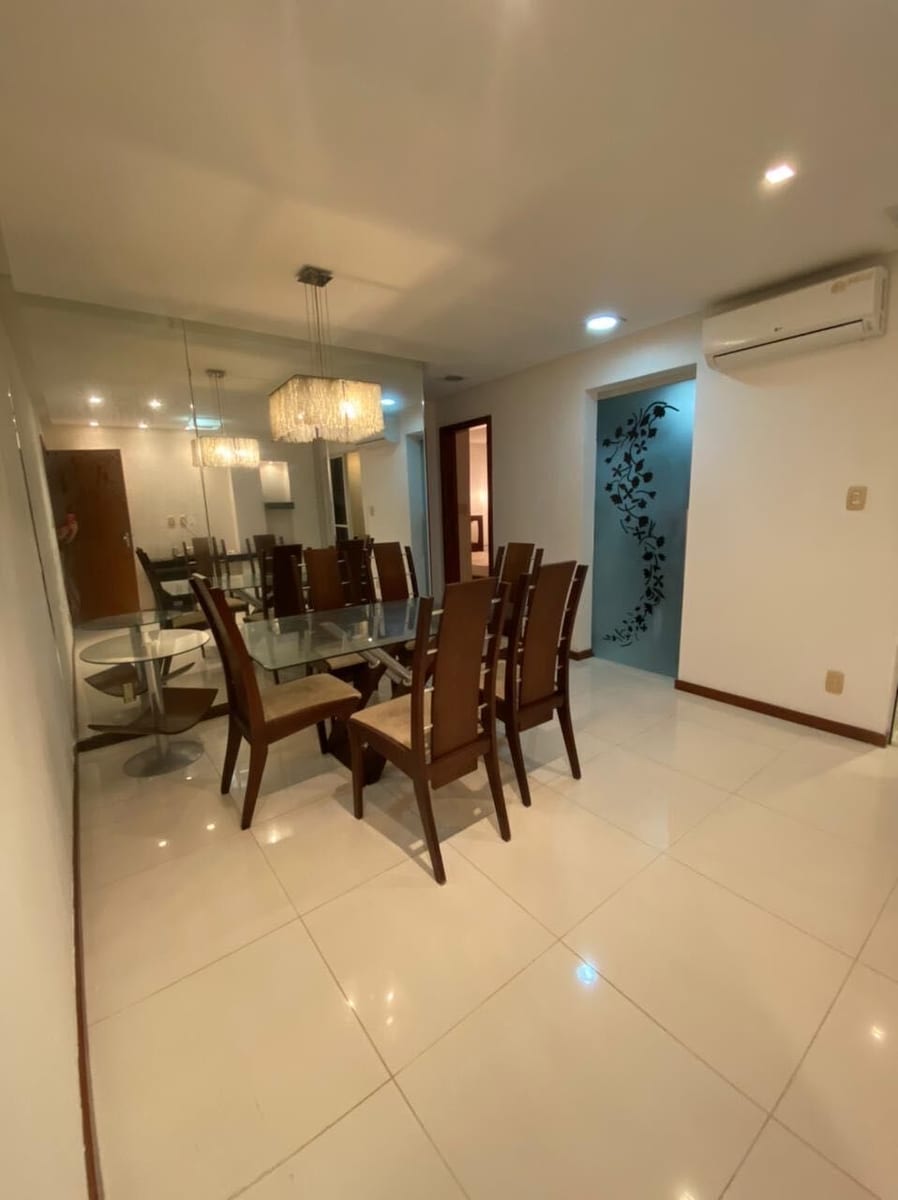 Apartamento em Santa Mônica II, Feira de Santana.